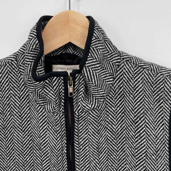 Stitch Fix Honey Punch Herringbone Vest // L - Picture 7 of 13